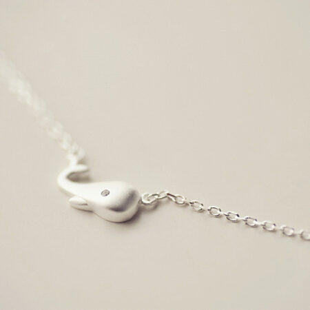 The whale new women choker necklace in platinum plated