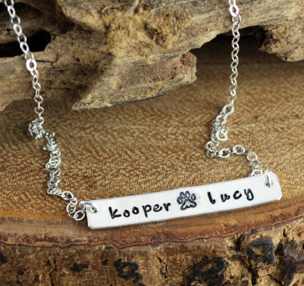 Dog Mom Necklace, Dog Name Jewelry, Personalized Dog Paw Necklace, Rectangle Bar Jewelry, Fur Mama Necklace, Gift for Mom, Mothers Day Gift