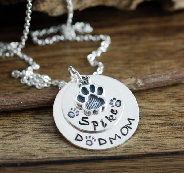 Hand Stamped Pet Necklace, Pet Lover Necklace, Dog Mom Necklace, Dog Name Necklace, Dog Paw Necklace, Gift for Dog Mom, Mothers day Gift